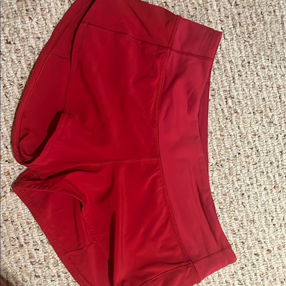 Lululemon red speed up 2.5 inch shorts